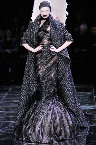 Look 43